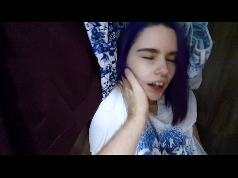 ❤️ Našel sem svojo sestro v omari in ji pomagal narediti Fucking video pri nas ❌